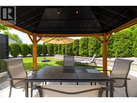 Entertain in your own space at 8000 Highland Road Unit# 48, North BX, Vernon