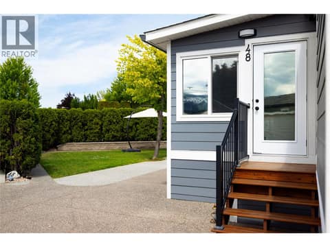 Nice side yard at 8000 Highland Road Unit# 48, North BX, Vernon