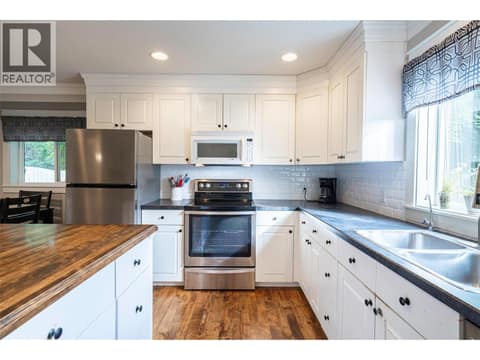 Photo 15 of 4909 27 Avenue Unit# 7, Westmount, Vernon
