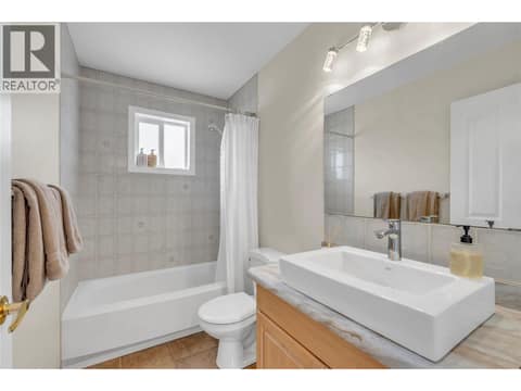 Photo 15 of 166 Green Avenue W Unit# 103, Main South, Penticton
