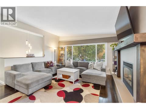 Photo 8 of 811 SUMAC Place, Westsyde, Kamloops