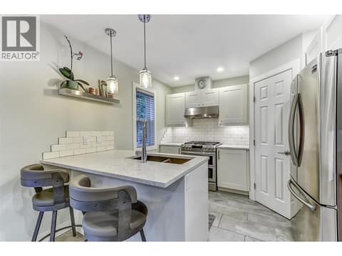 CARRIAGE HOUSE at 2202 Aberdeen Street, Kelowna South