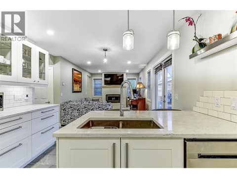 CARRIAGE HOUSE at 2202 Aberdeen Street, Kelowna South