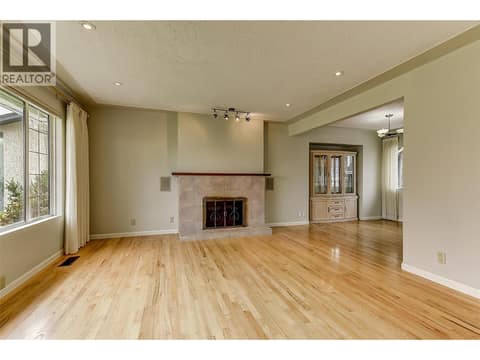 MAIN HOUSE at 2202 Aberdeen Street, Kelowna South
