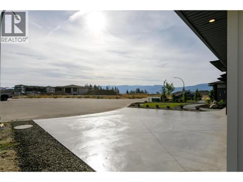 Photo 9 of 3005 Scenic Ridge Drive, Smith Creek, West Kelowna