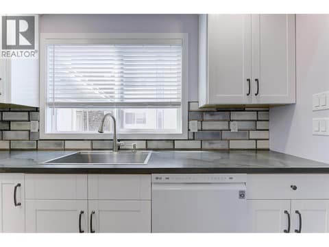 Photo 8 of 625 Rowcliffe Avenue Unit# 101, Kelowna South