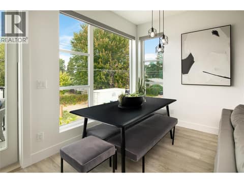 Photo 12 of 798 WARDLAW Avenue, Kelowna South