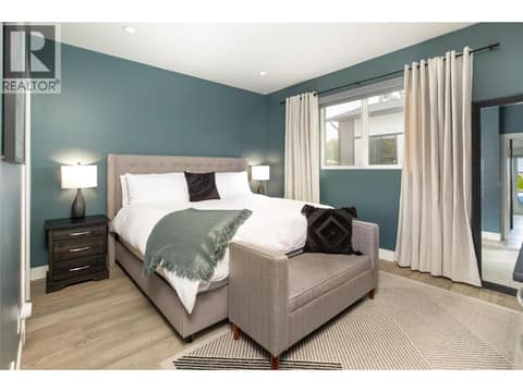 Photo 14 of 798 WARDLAW Avenue, Kelowna South