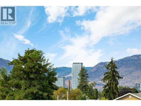 Photo 27 of 798 WARDLAW Avenue, Kelowna South