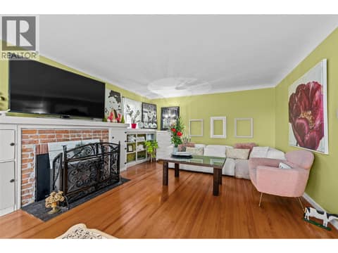 Photo 10 of 260 Lake Avenue, Kelowna South