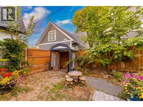 Photo 66 of 260 Lake Avenue, Kelowna South