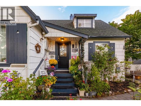 Photo 7 of 260 Lake Avenue, Kelowna South
