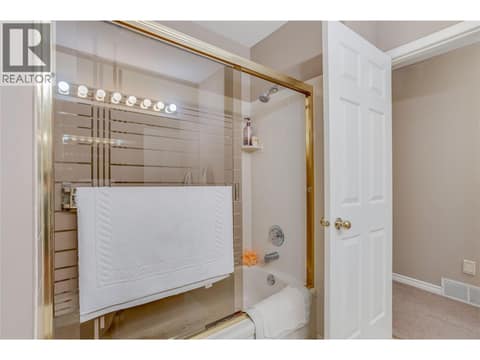 Main Bathroom at 2335 Somerset Court Lot# 3, West Kelowna Estates