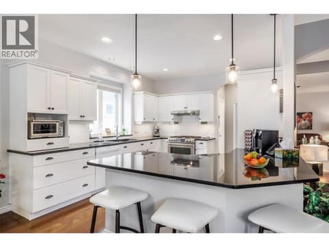 Breakfast nook (Kitchen) at 4170 Gallaghers Forest South, South East Kelowna