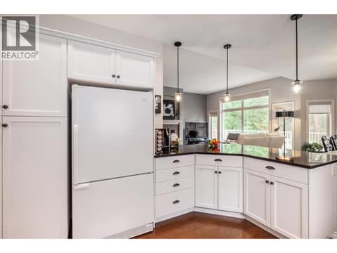 Kitchen at 4170 Gallaghers Forest South, South East Kelowna