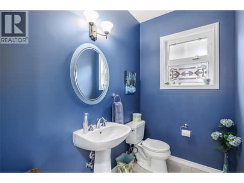 Main 2 pice Bathroom at 4170 Gallaghers Forest South, South East Kelowna