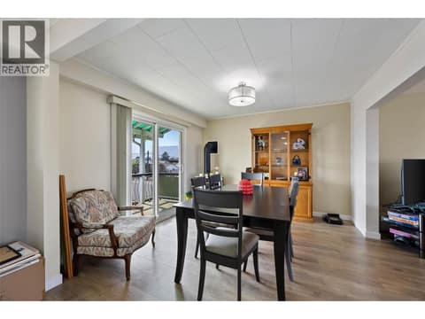 Photo 9 of 1019 Moncton Avenue, North Kamloops