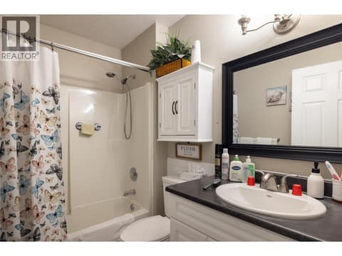 Functional 4 piece bathroom at 2985 Smith Drive Unit# 207, Armstrong/ Spall.