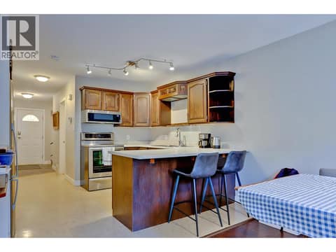 Photo 11 of 3600 Pleasant Valley Road Unit# 3, East Hill, Vernon