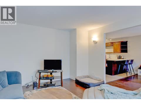 Photo 18 of 3600 Pleasant Valley Road Unit# 3, East Hill, Vernon