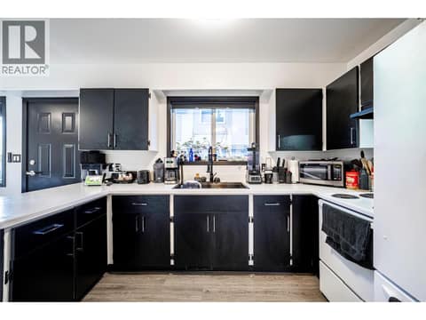 Photo 30 of 4100 19 Street Unit# A & B Lot# 4, Harwood, Vernon