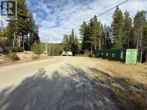 Photo 33 of 300 COUGAR Road, Oliver Rural