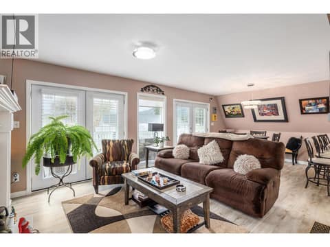 Photo 2 of 682 Cougar Street, Okanagan North, Vernon