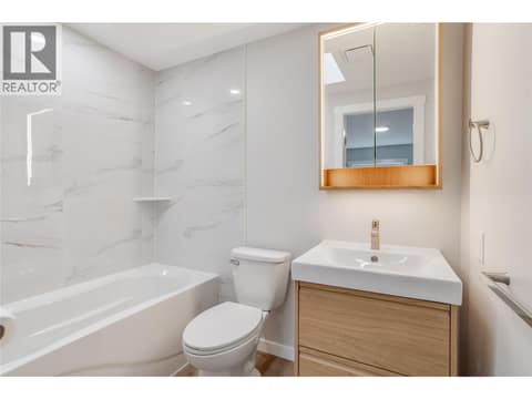 Primary ensuite at 3225 Shannon Lake Road Unit# 23, Shannon Lake, West Kelowna