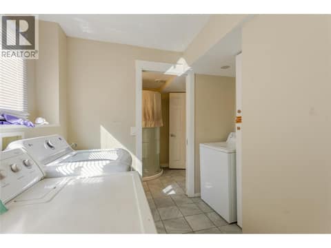 Photo 75 of 465 - 467 Killarney Road, Rutland North, Kelowna