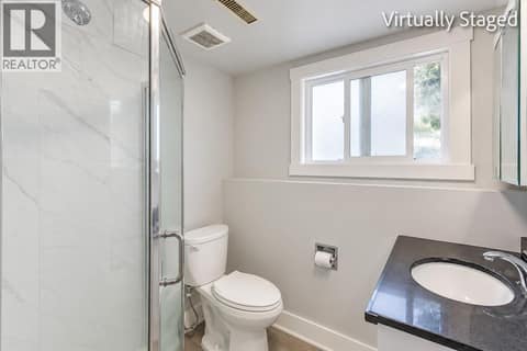 Full Bathroom *Virtually Staged* at 465 - 467 Killarney Road, Rutland North, Kelowna