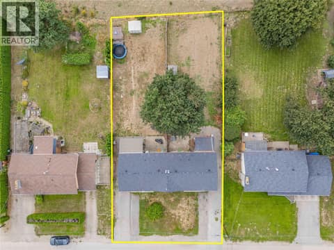 *Property outlines are approximate and may not be exact. Actual property lines may vary.* at 465 - 467 Killarney Road, Rutland North, Kelowna