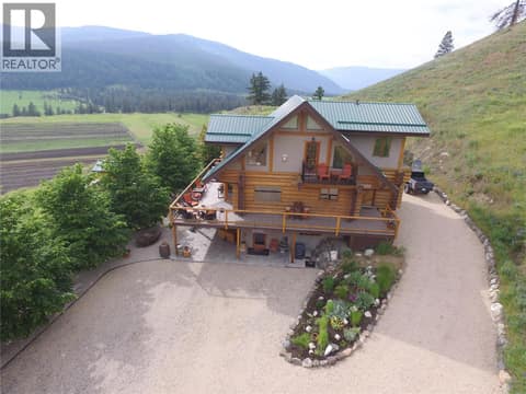 DRONE - Nice Landscaping around the home! at 1225 Round Lake Road, Armstrong/ Spall.