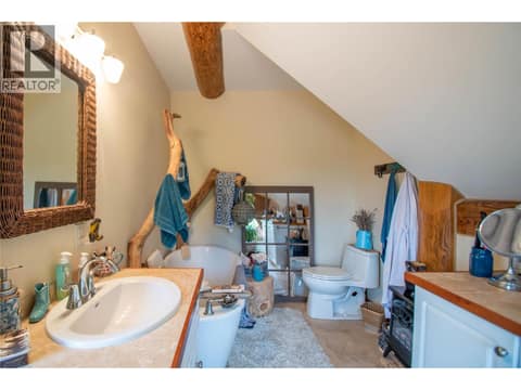 Master Ensuite with soaker tub and beautiful vanity! at 1225 Round Lake Road, Armstrong/ Spall.