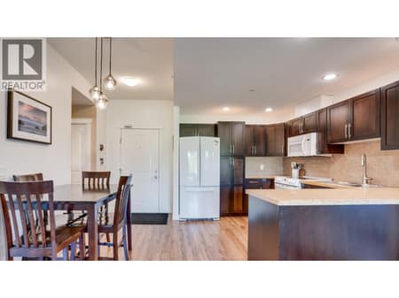 Kitchen and dining area at 3211 Centennial Drive Unit# 28, Alexis Park, Vernon