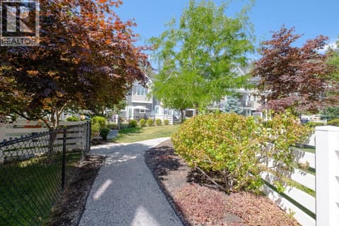 Beautiful landscaping throughout the strata with walking paths and access to the surrounding trails at 2490 Tuscany Drive Unit# 82, Shannon Lake, West Kelowna