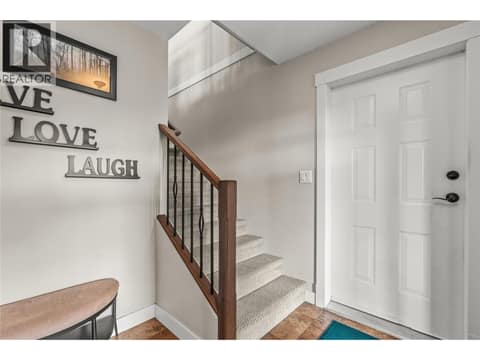 Photo 4 of 121 Blackcomb Court, Foothills, Vernon