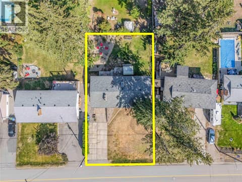 *Property outlines are approximate and may not be exact. Actual property lines may vary at 3227 McIver Road, Glenrosa, West Kelowna