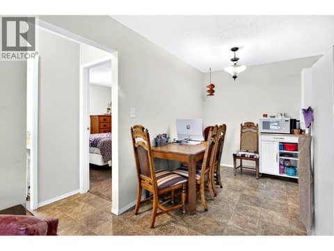 Photo 13 of 190 Carson Crescent, North Kamloops