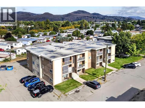 Photo 2 of 190 Carson Crescent, North Kamloops