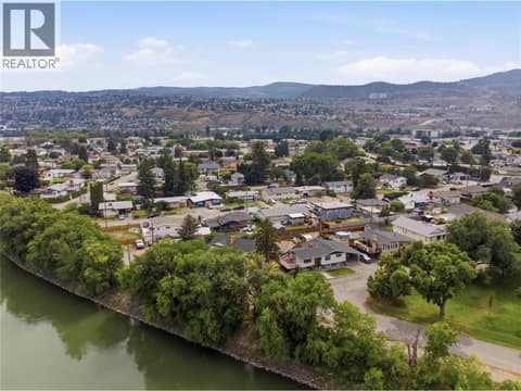 Photo 1 of 298 JUNIPER Avenue, North Kamloops
