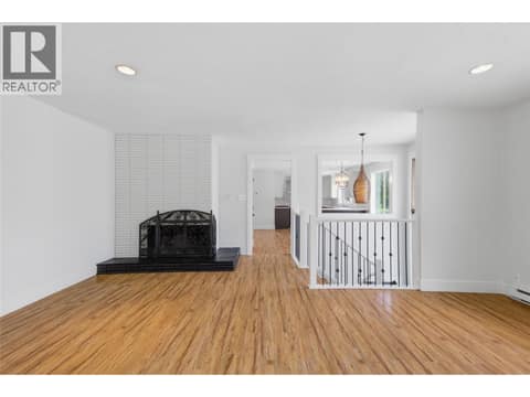 Photo 11 of 298 JUNIPER Avenue, North Kamloops