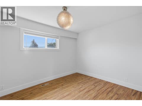 Photo 17 of 298 JUNIPER Avenue, North Kamloops