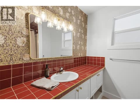 Photo 19 of 298 JUNIPER Avenue, North Kamloops