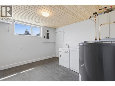 Photo 23 of 298 JUNIPER Avenue, North Kamloops