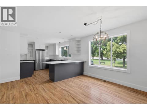 Photo 5 of 298 JUNIPER Avenue, North Kamloops