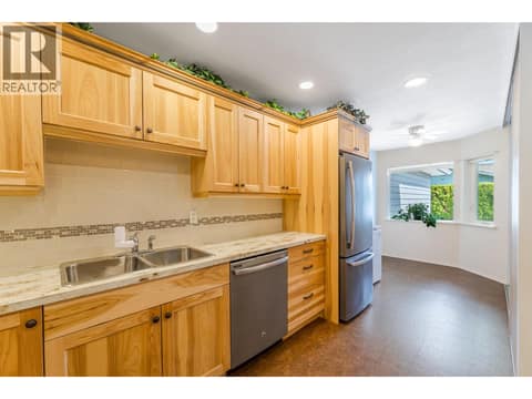 Photo 8 of 11121 Scott Street Unit# 10, Main Town, Summerland