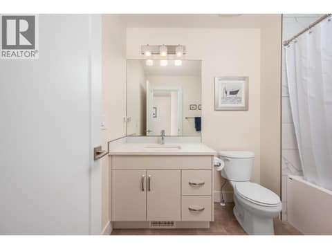 Main bathroom up at 6600 Okanagan Avenue Unit# 38, Okanagan Landing, Vernon