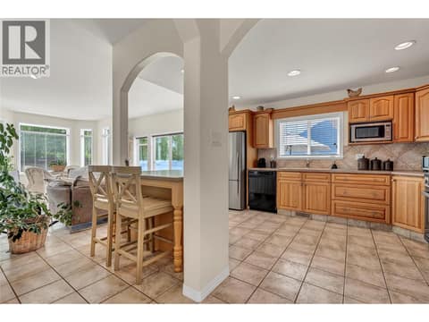 Photo 12 of 4597 Lakeside Road, Main South, Penticton