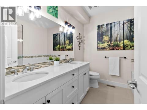 5-piece ensuite bathroom at 13155 Staccato Drive, Lake Country North West