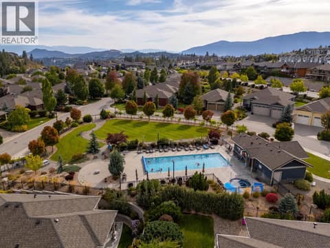 Seasonal outdoor pool and hot tub at 13155 Staccato Drive, Lake Country North West